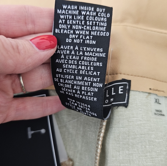 Bagatelle Faux Leather Straight or Wide Leg Pants Tan Size XL NWT - Picture 2 of 11